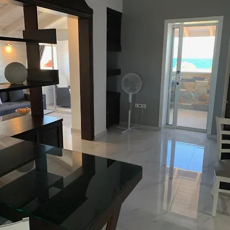 Livas Almyri Seafront Flat Kato Almiri