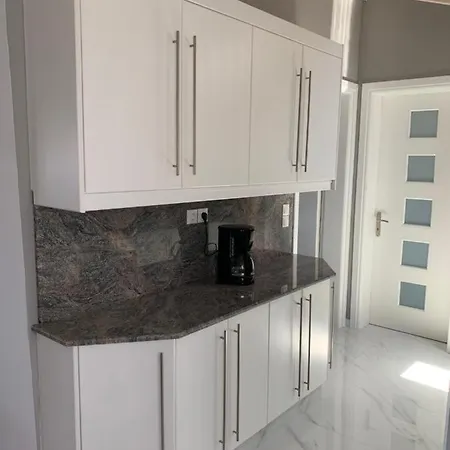 Livas Almyri Seafront Flat Kato Almiri