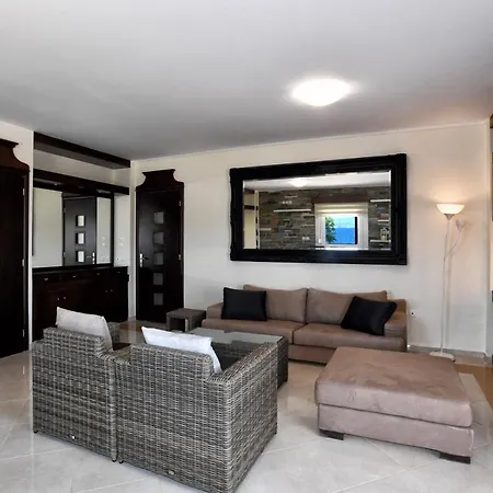 Livas Almyri Seafront Flat Apartmán *