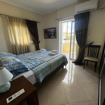 Livas Almyri Seafront Flat