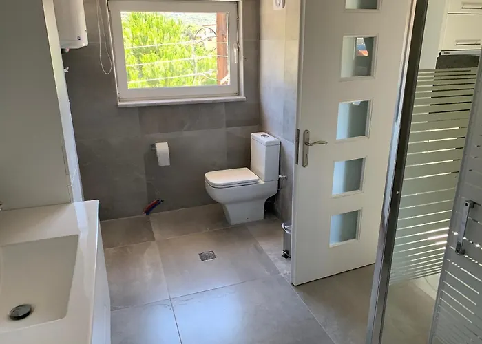 Lejlighed Livas Almyri Seafront Flat