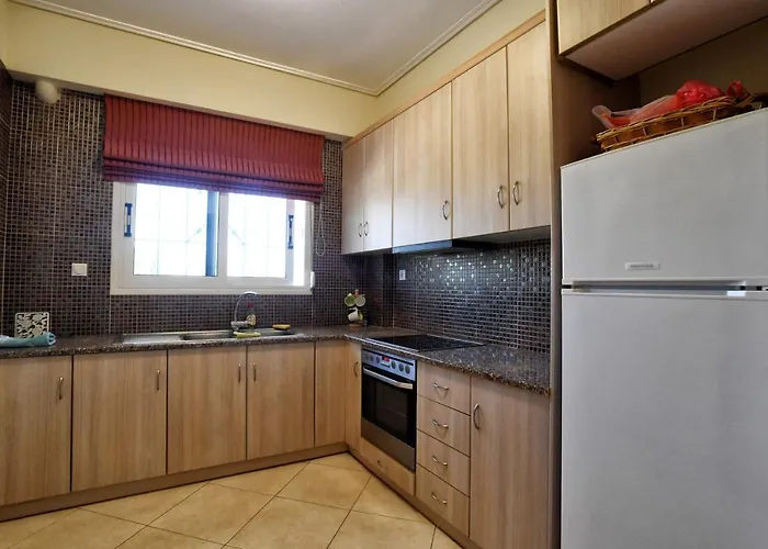 Livas Almyri Seafront Flat Kato Almiri