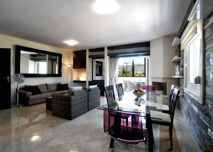 Livas Almyri Seafront Flat *