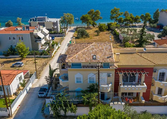 Livas Almyri Seafront Flat *